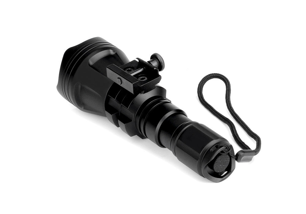 Brinyte B158 Cree LED Flashlight - 900Lumen, 2400mAh Battery, 5 Modes, 500 Meter Range, IPX8,  AL-6061 Aluminum