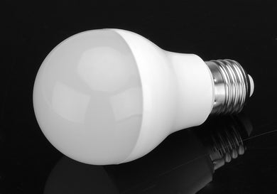 E27 RGBW LED Light Bulbs - 6 Watt, 500 Lumen, 256 Colors, Remote Control, Pack Of 4